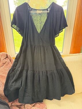 Universal Thread Black V-Neck Tiered Mini Dress